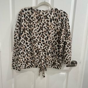 Secret treasures size small 4/6 top medium 8/10 pants Pajama set leopard  @@@